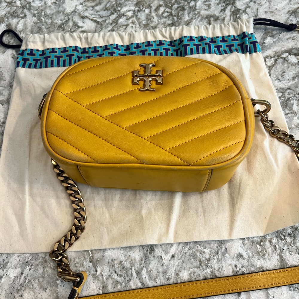 Tory Burch Kira Chevron Camera Bag